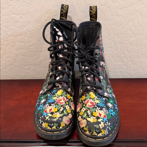 Dr Marten Pascal 1460 Floral Boot Womens size 8 EU39 - Picture 2 of 14